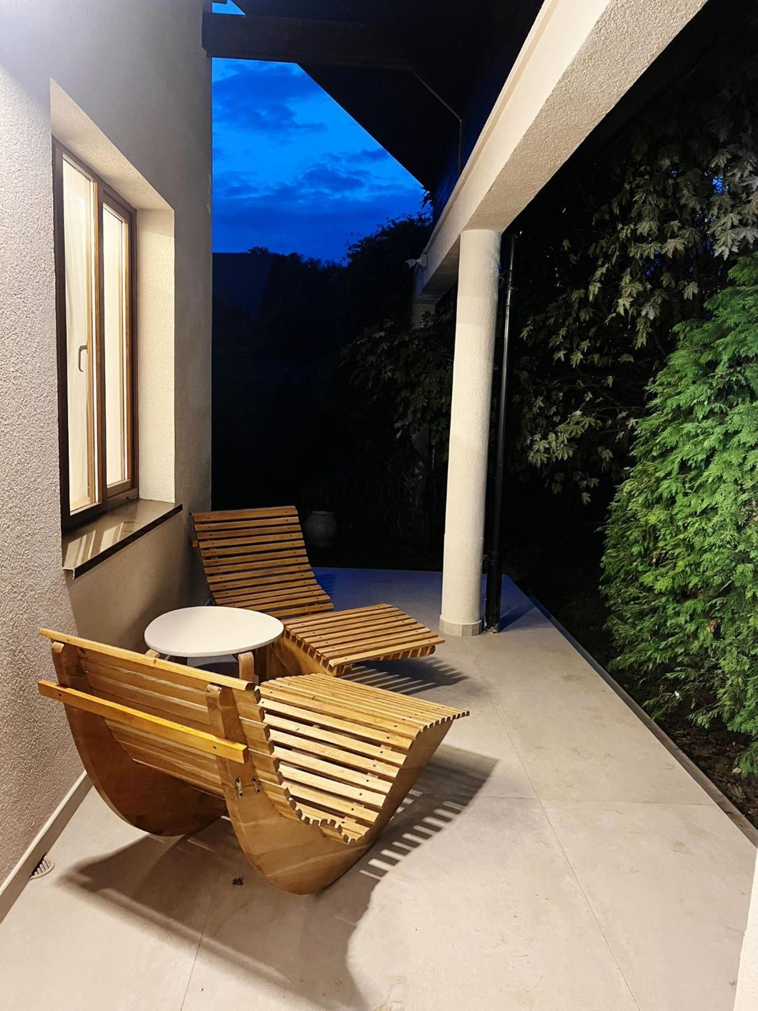 فيلا Evie'S Tree House Dragomirna المظهر الخارجي الصورة
