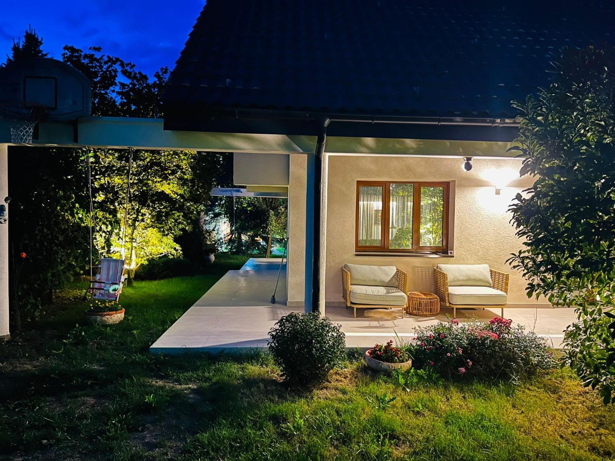 فيلا Evie'S Tree House Dragomirna المظهر الخارجي الصورة