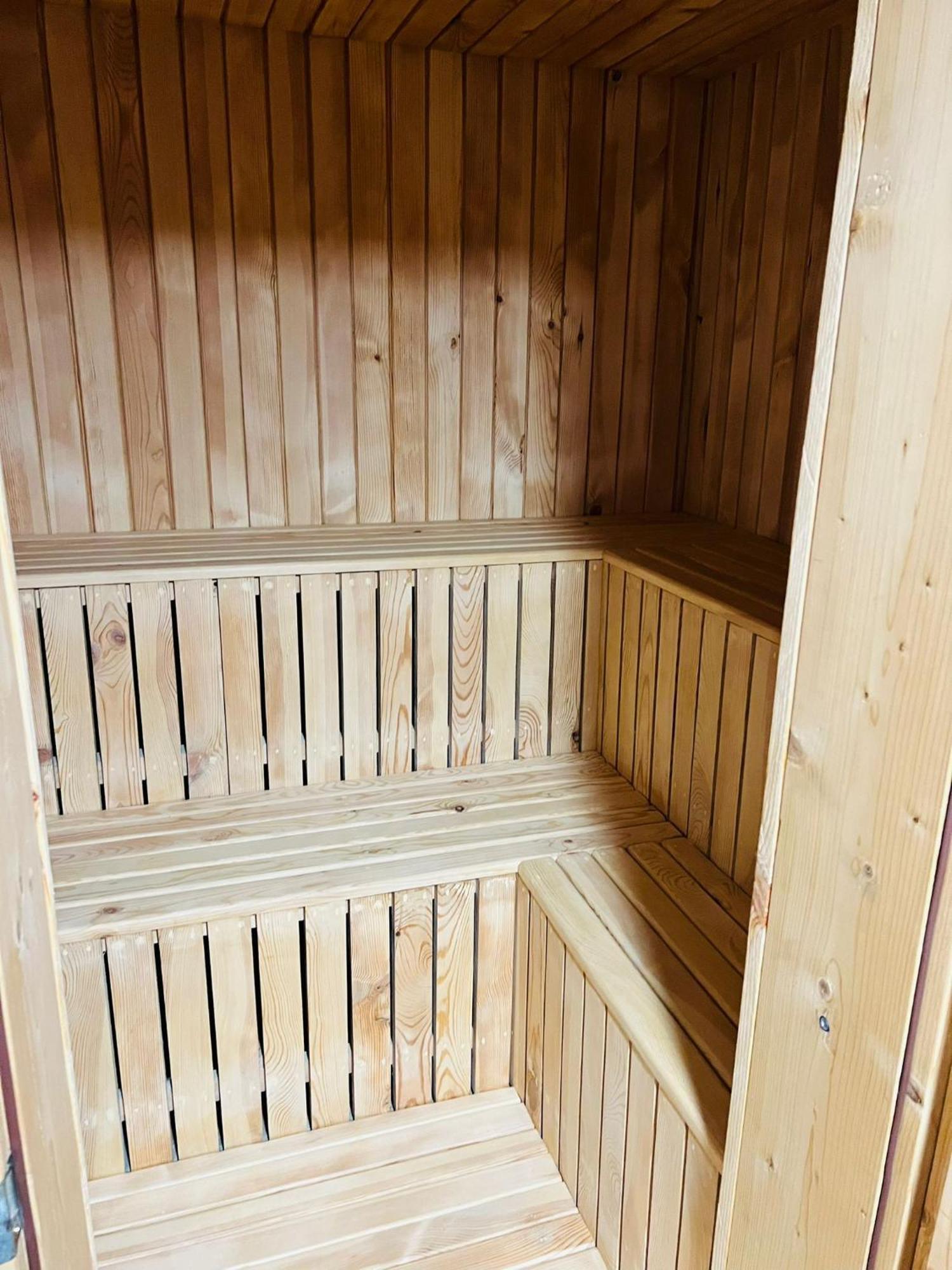 فيلا Evie'S Tree House Dragomirna المظهر الخارجي الصورة